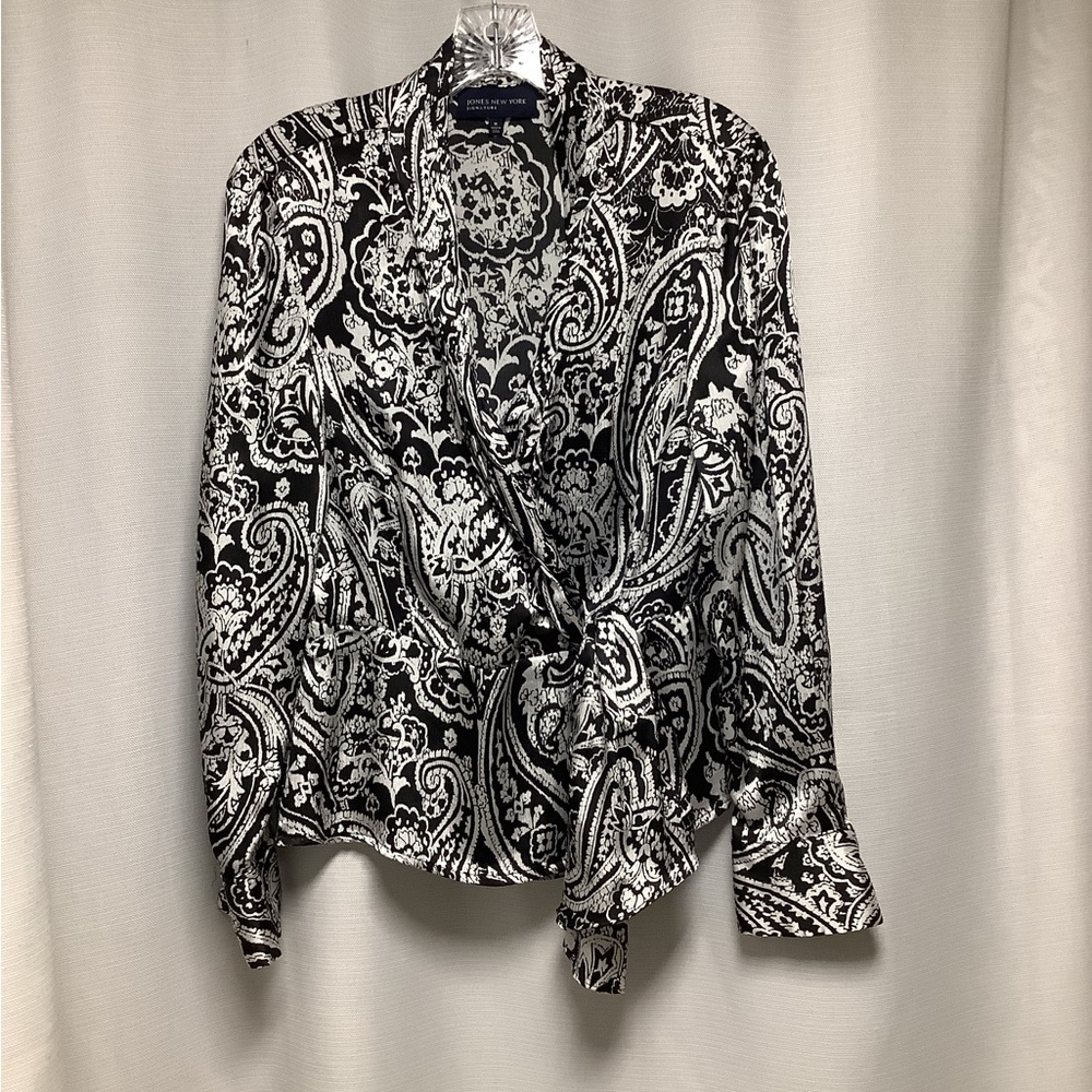 Jones NY Signature Medium. True wrap blouse in dressy black & white satiny poly.